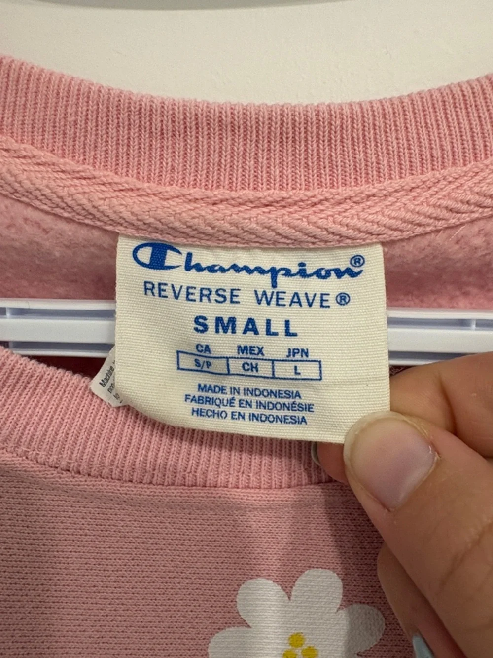 RARE Champion Pink Daisy Floral Reverse Weave Crewneck - Picture 6 of 6